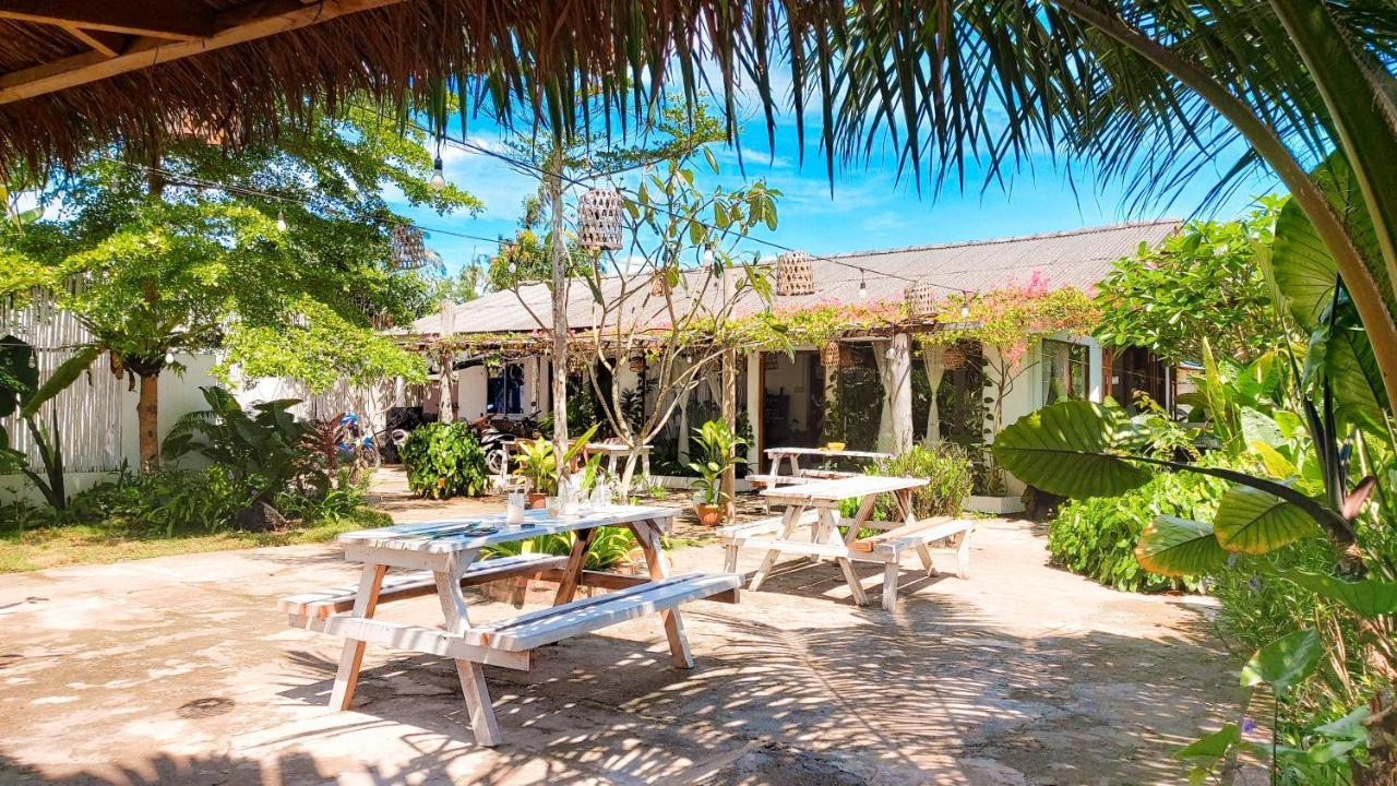 Beanbag Bintan Backpacker Hostel Kangkakawal Екстериор снимка