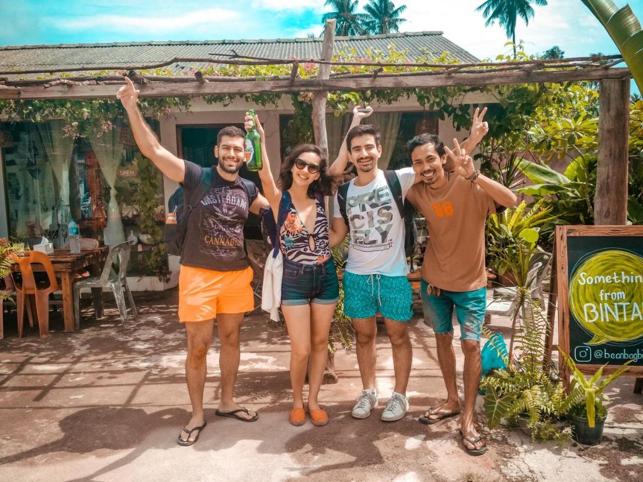 Beanbag Bintan Backpacker Hostel Kangkakawal Екстериор снимка