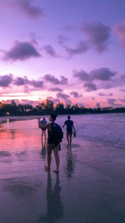 Beanbag Bintan Backpacker Hostel Kangkakawal Екстериор снимка